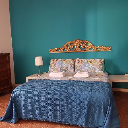 L.T. Schneider B&B Bologna Ngoại thất bức ảnh